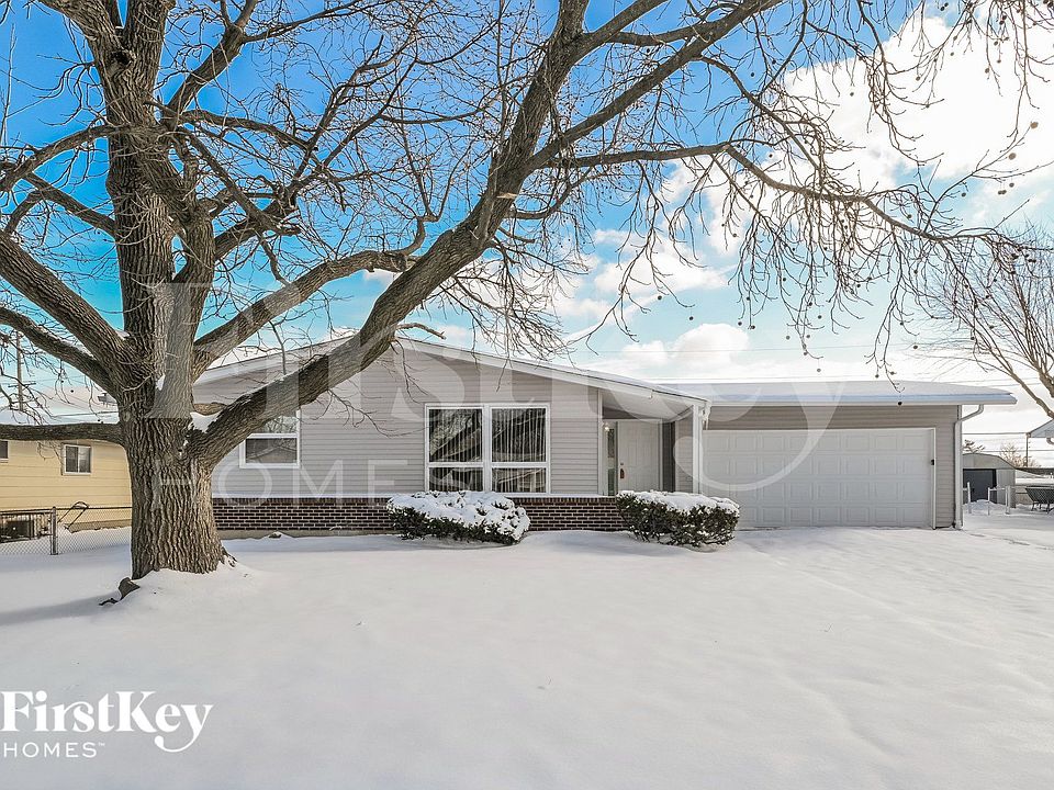 1st image of 2850 Radcliffe Dr