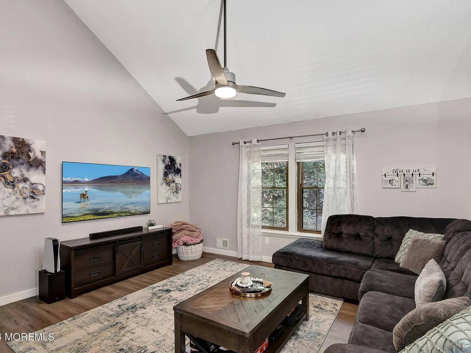 2 bed, 1219 sqft, $2,400 — Photo 4