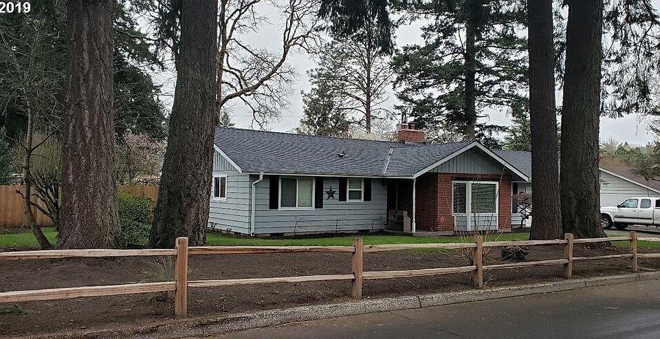 2nd image of 3712 NE 98th Ave
