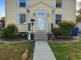 421 Henry St, New Haven, IN 46774