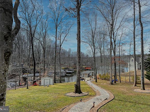 2nd image of 14 Elnor Rd