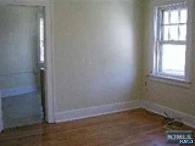 1st image of 230 Godwin Ave