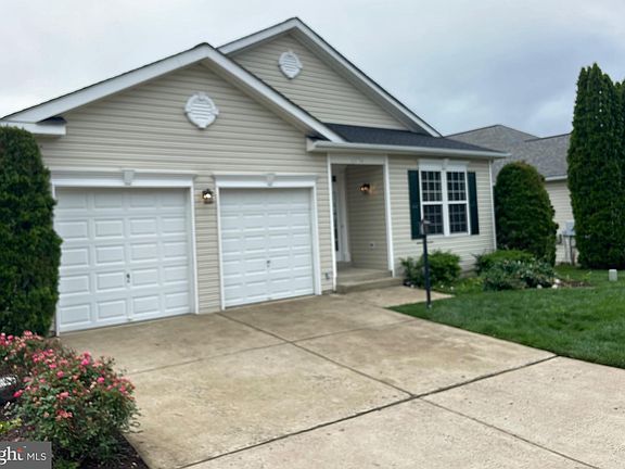 4th image of 3754 China Grove Mews