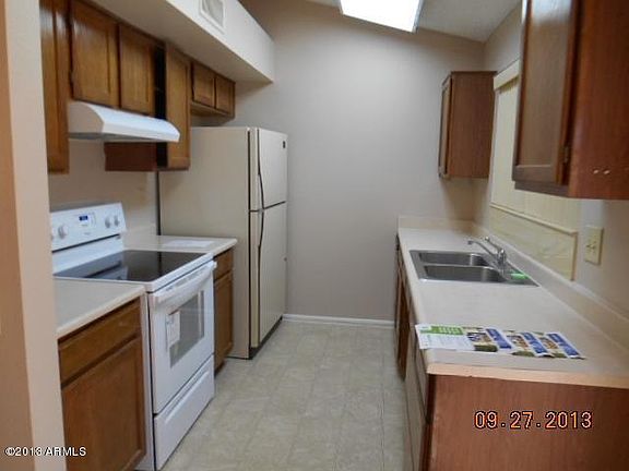 4th image of 21034 N 123rd Dr