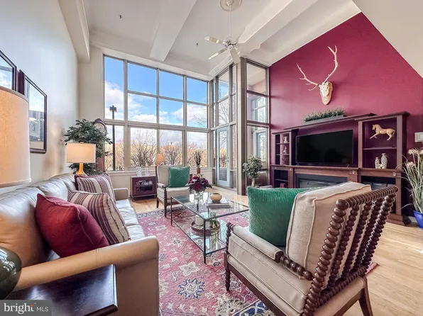 2901 Boston St Unit 208, Baltimore, MD 21224