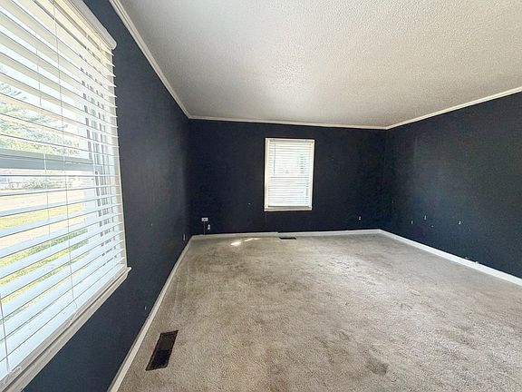 4th image of 1202 S Baird St