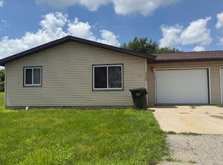 2709 1st Ave, Perry, IA 50220