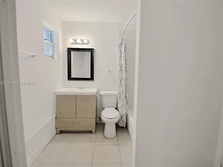 1160 W 26th Ct #D — Photo 10