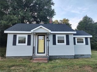 1615 Eastern St, Eden, NC 27288