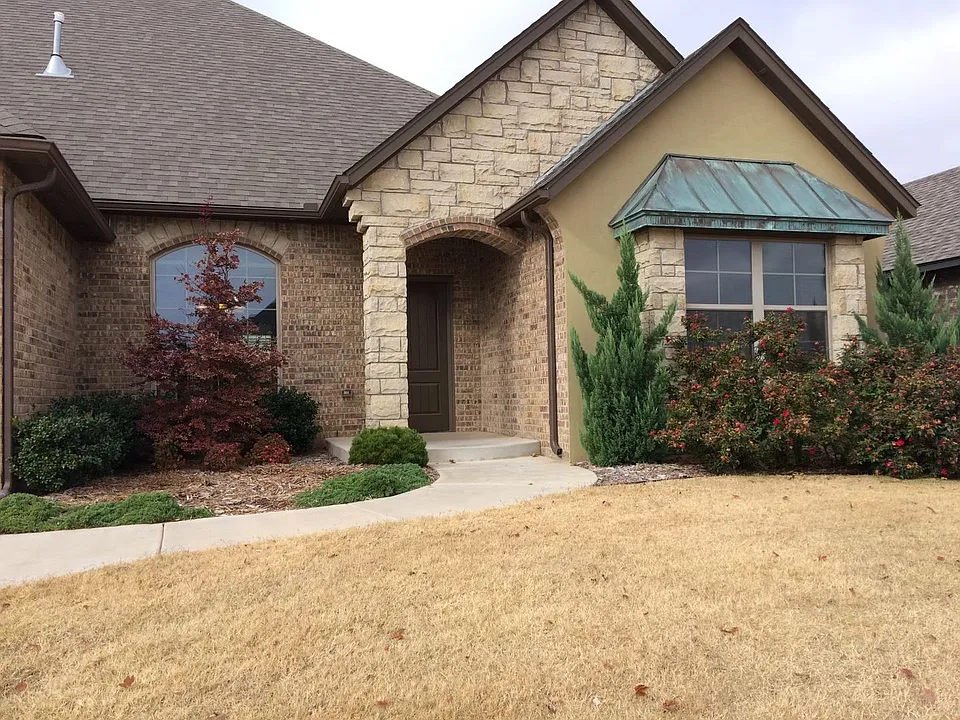 17409 Melville Ln