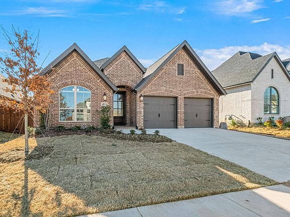 2nd image of 1822 Buckeye Ln