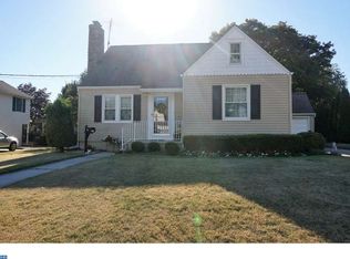 135 Hillhurst Ave, Hamilton, NJ 08619