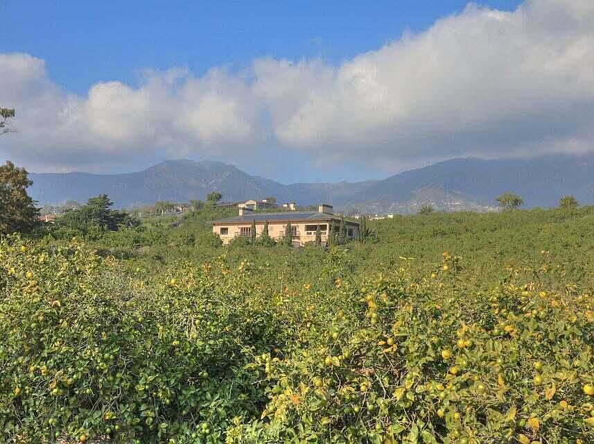 1st image of 2704 Vista Oceano Ln