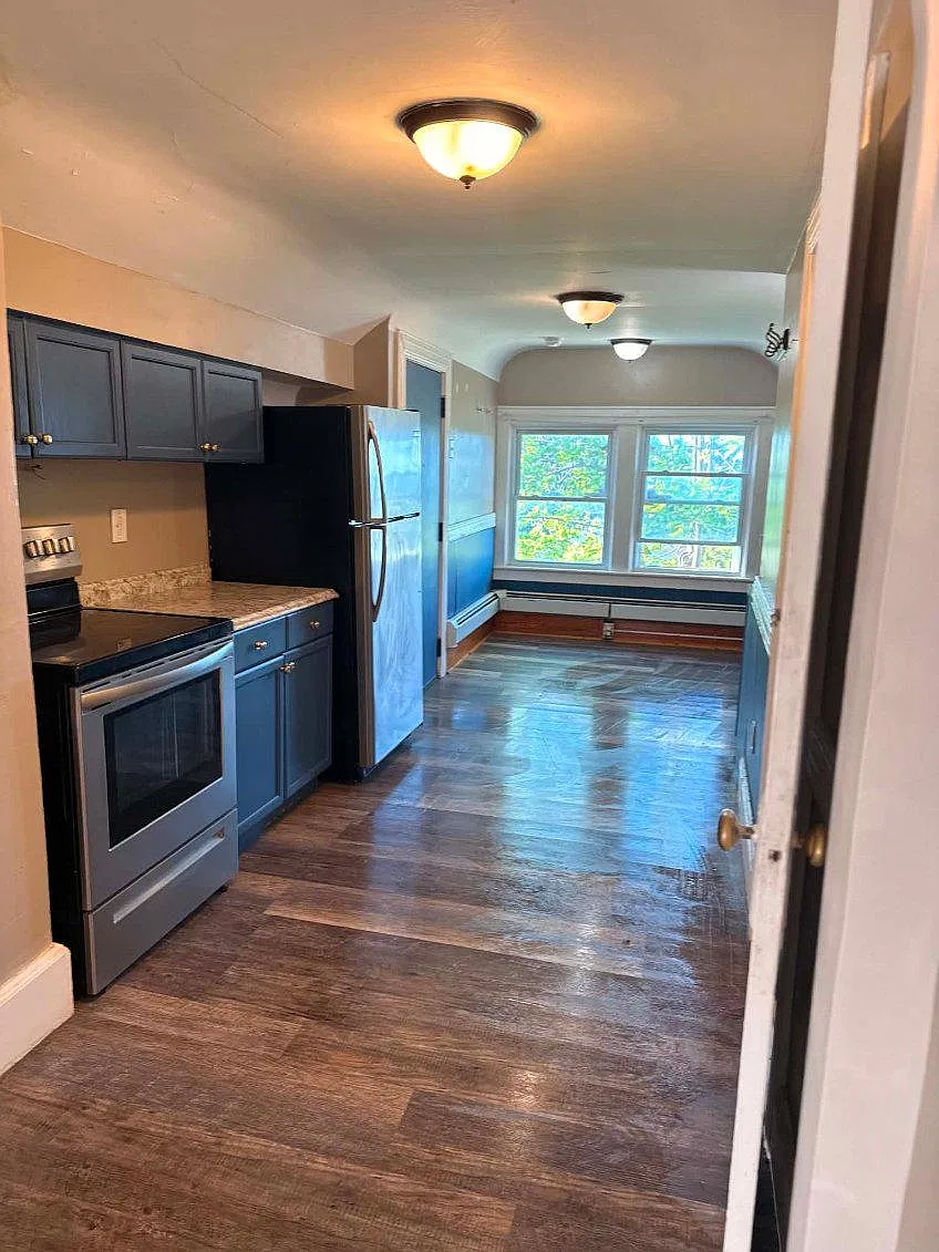 2 bed, $1,350 — Photo 1