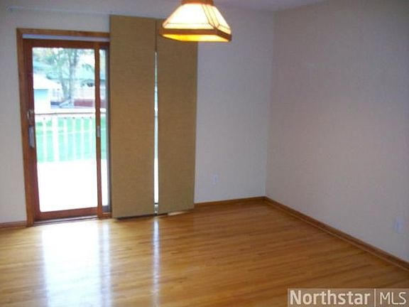 5th image of 3354 Bryant Ave