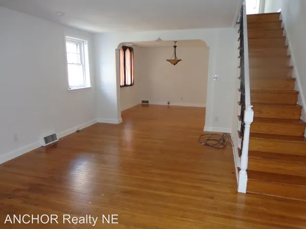 1110 Unruh Ave, Philadelphia, PA 19111