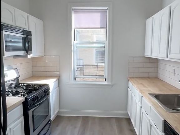 2nd image of 201 W 92nd St APT 6J