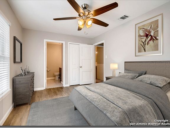 4th image of 247 TRUDELL DR