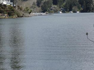 2100 NE Lake Dr, Lincoln City, OR