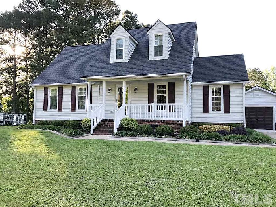 1st image of 18 Eden Dr