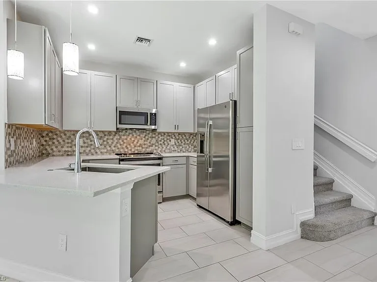 7501 Carnegie Way — Photo 4