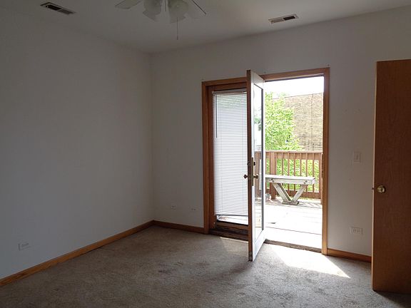 3rd image of 1981 W Evergreen Ave APT 3