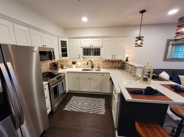 201 N Van Buren St, Nashville, IN 47448