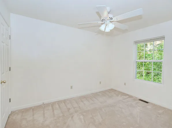 119 Waterbury Ct, Charlottesville, VA 22902