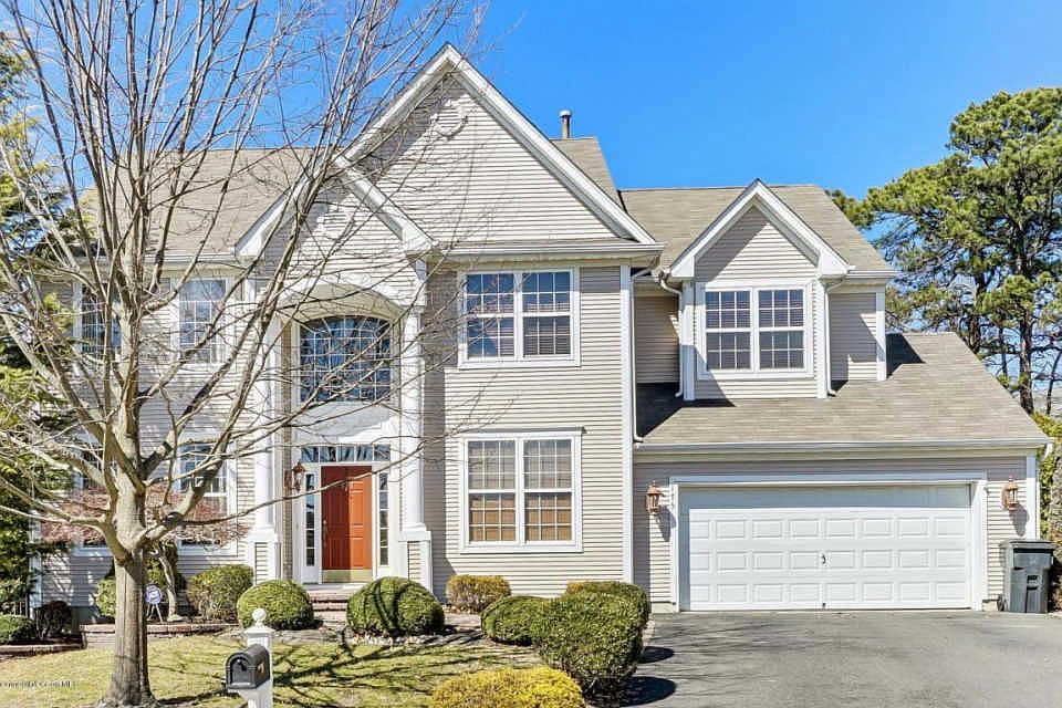 1st image of 175 Hundred Oaks Dr