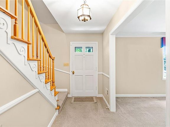 4th image of 2651 Woodberry Dr