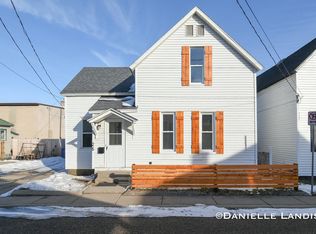 26 Vandine Pl NE, Grand Rapids, MI 49503