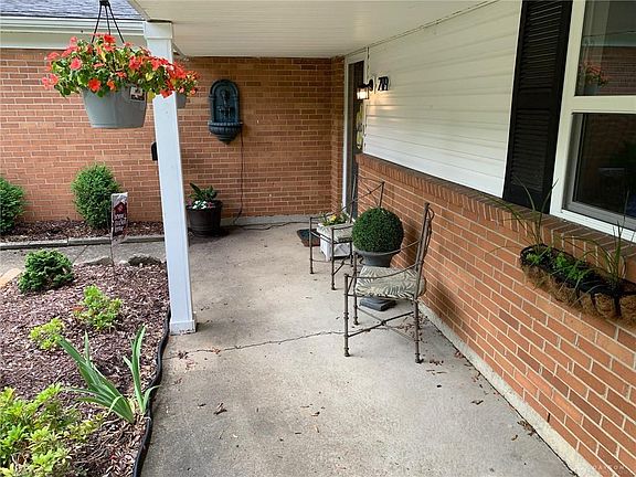 4th image of 2119 S Lakeman Dr