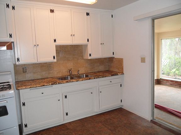 5th image of 4161 Donna Ave