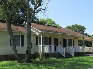 103 Calhoun St #B, Clover, SC 29710