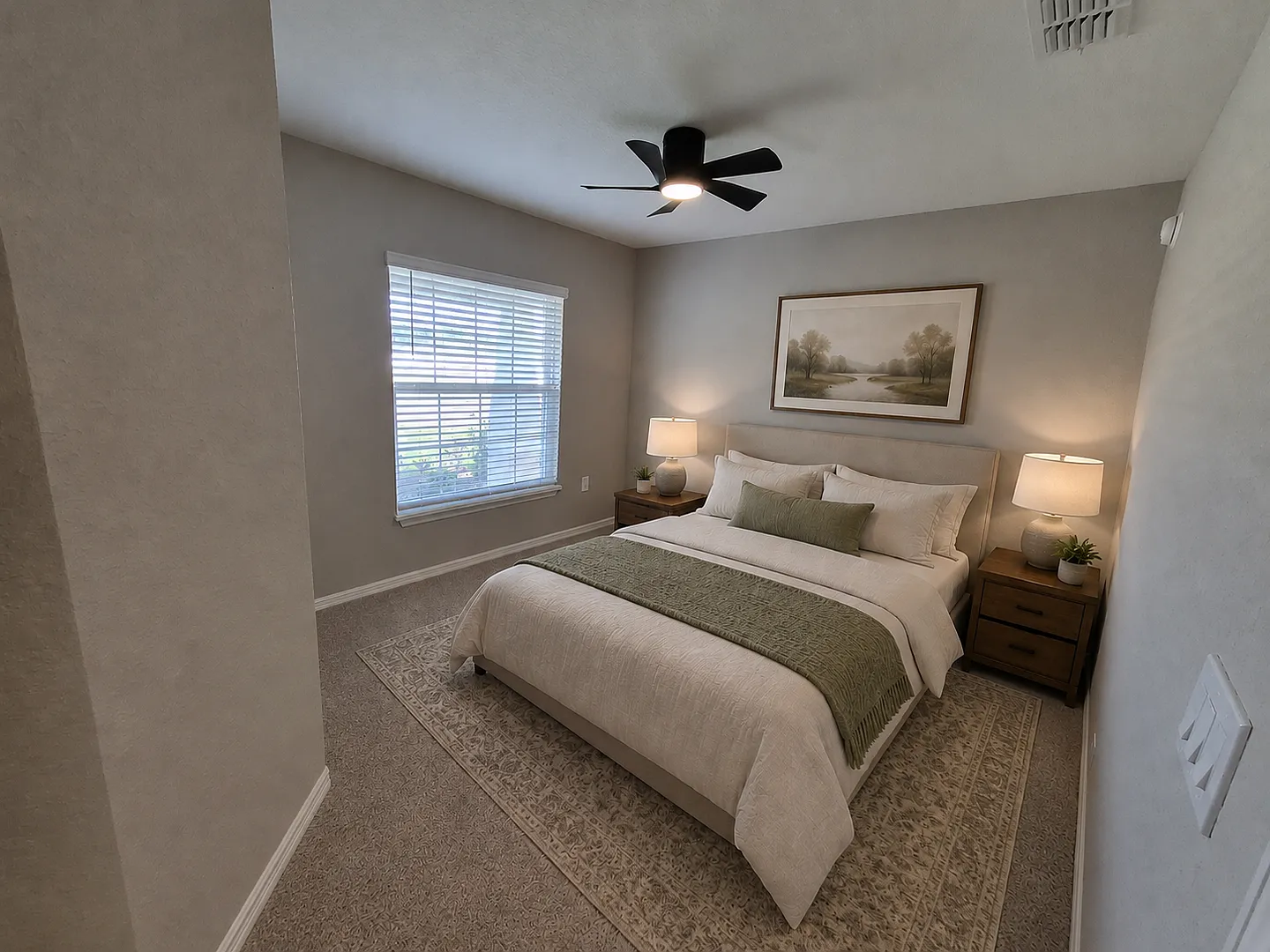 Spacious 4 bedroom Home with No Rear Neighbors! — Photo 2