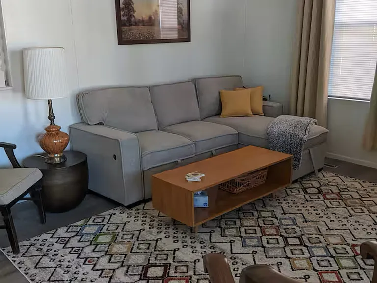 610 6th Ave #610 — Photo 1
