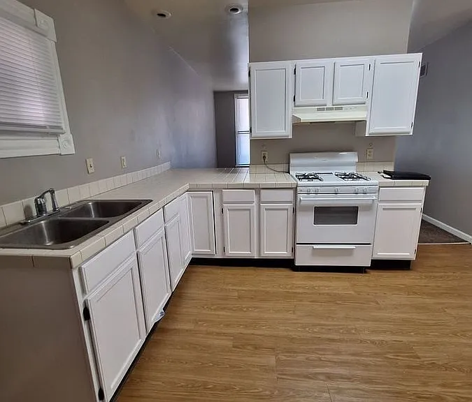207 E Southern Ave #1 — Photo 7