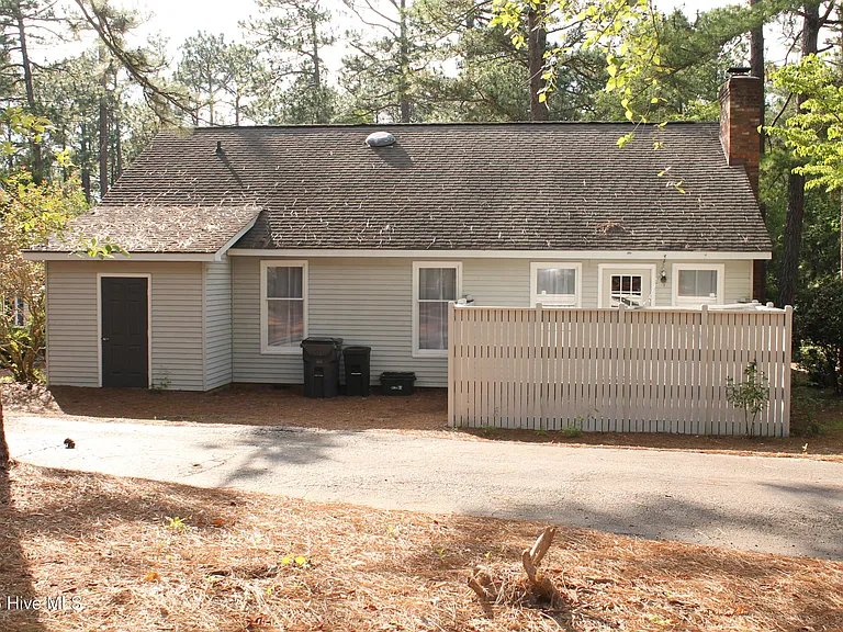1624 E Indiana Ave #13 — Photo 4