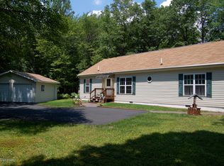 109 Oak Rd #J, Canadensis, PA