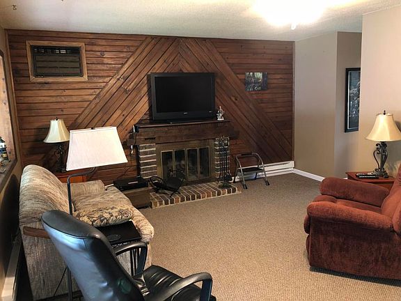 3rd image of 539 Sandy Ln