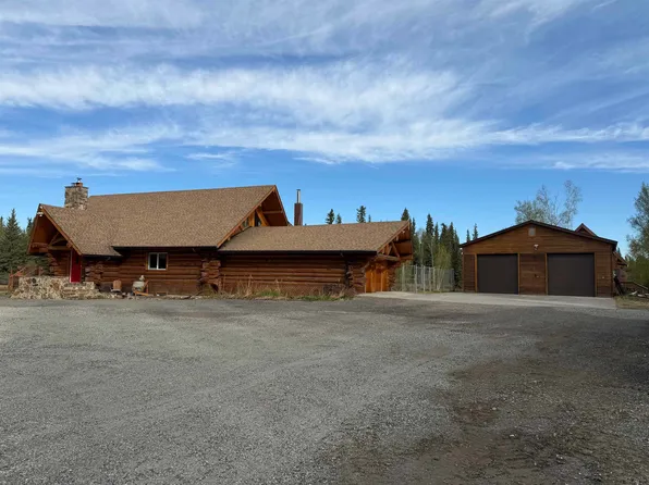 453 Pleasure Dr, North Pole, AK 99705