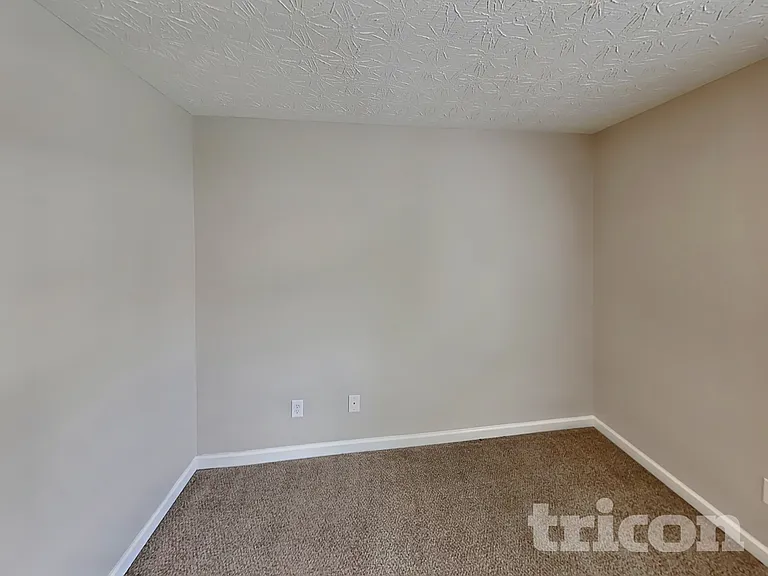 8129 Brookbend Dr — Photo 8