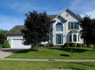 5063 Westbury Farms Dr, Erie, PA