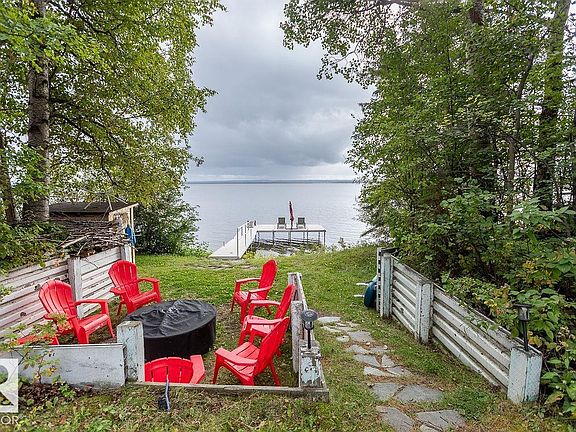 2nd image of 11 Lakeshore Dr