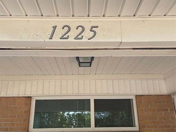 2nd image of 1225 Norwood Dr
