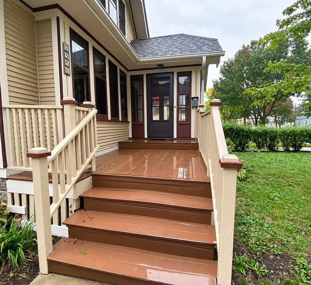 2 bed, 1.0 bath, 1080 sqft, $1,745 — Photo 2