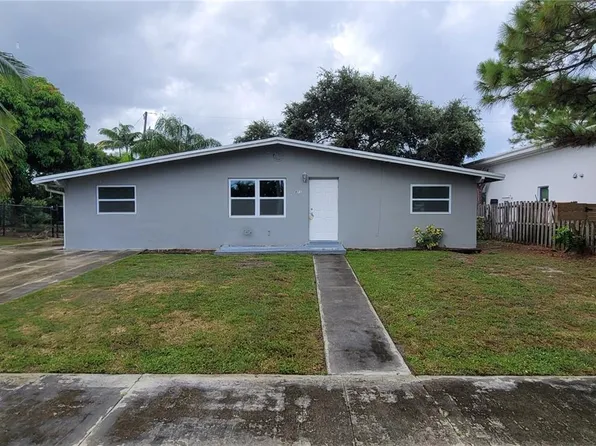 911 W Perry St, Lantana, FL 33462