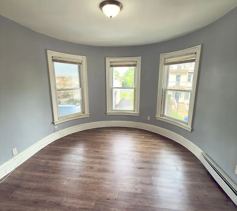 23 Alden St