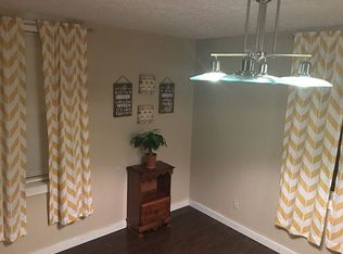 712 2nd St, Mount Hope, WV 25880