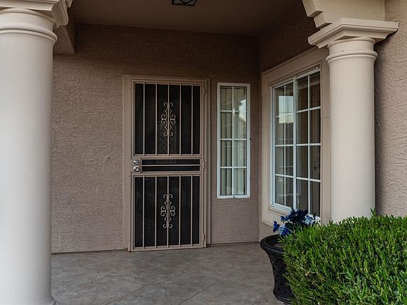 4th image of 11946 E Becker Ln